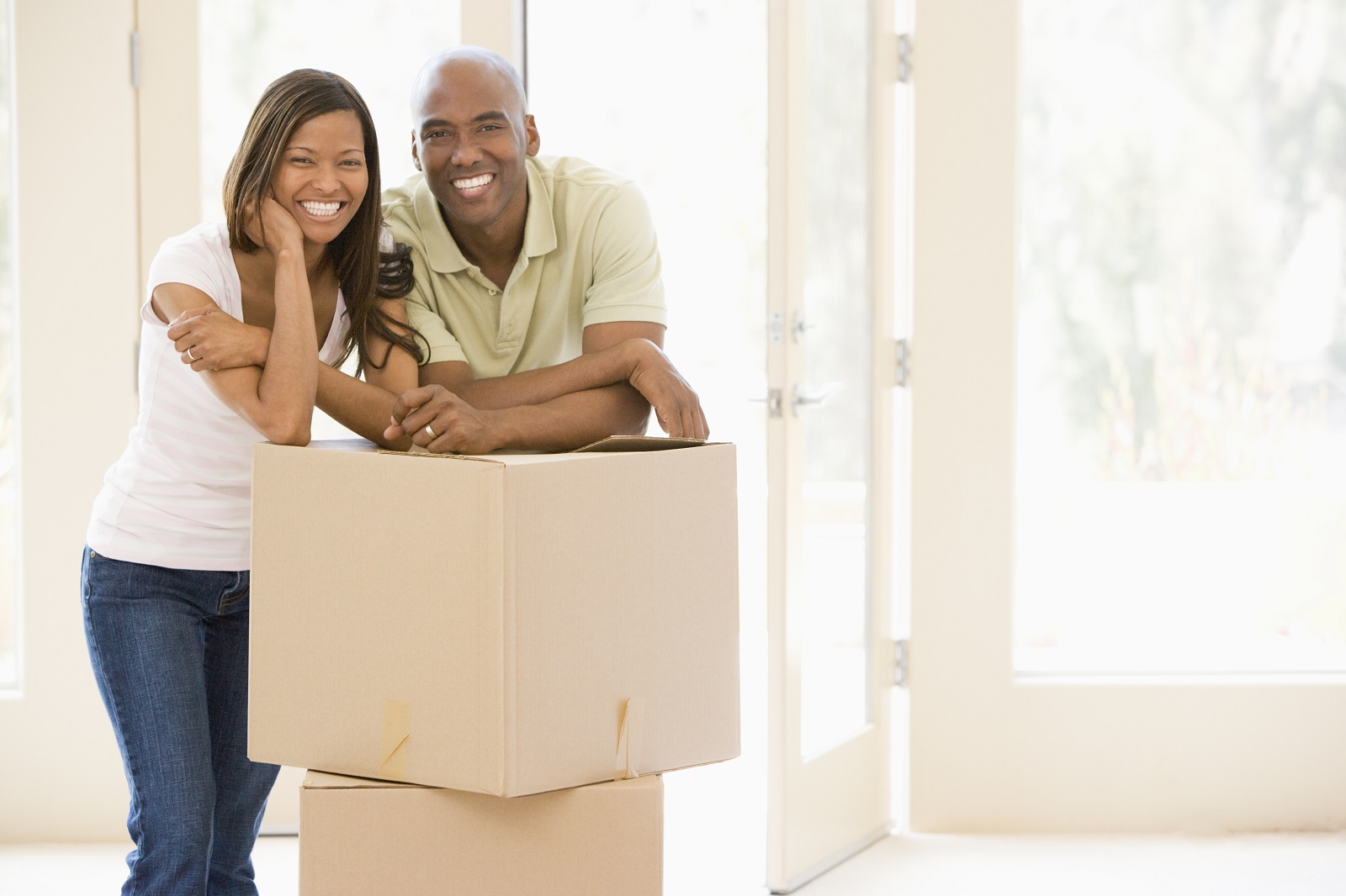 Happy couple moving on their new house